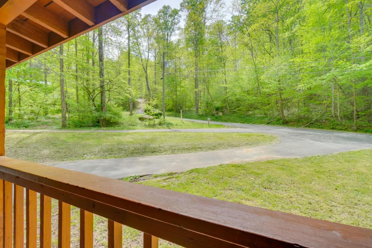 Cabin With Hot Tub About 6 Mi To Downtown Gatlinburg! Extérieur photo