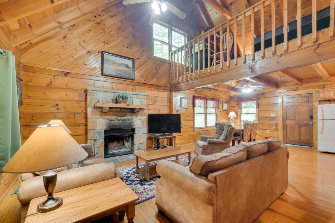 Cabin With Hot Tub About 6 Mi To Downtown Gatlinburg! Extérieur photo