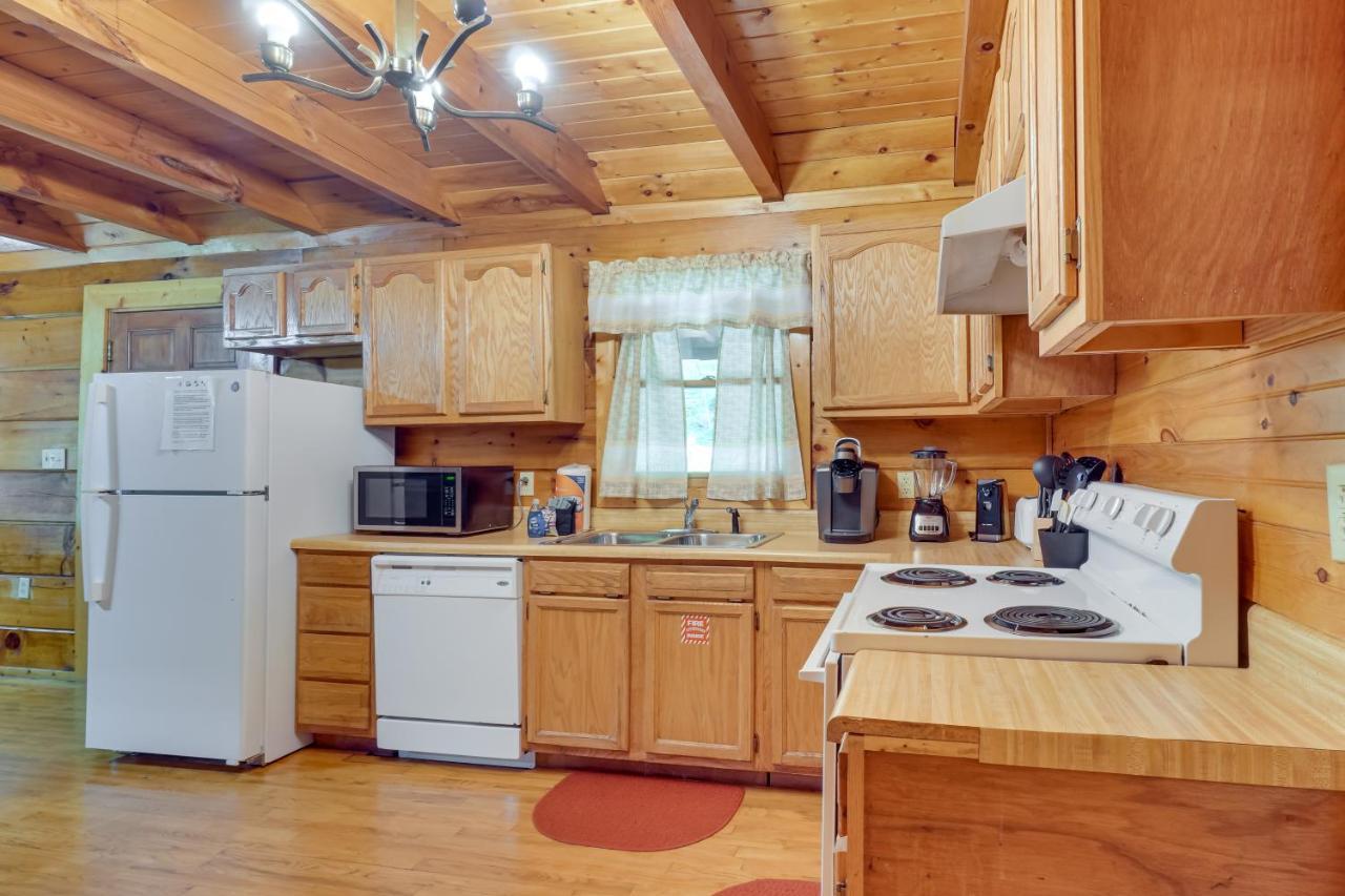Cabin With Hot Tub About 6 Mi To Downtown Gatlinburg! Extérieur photo