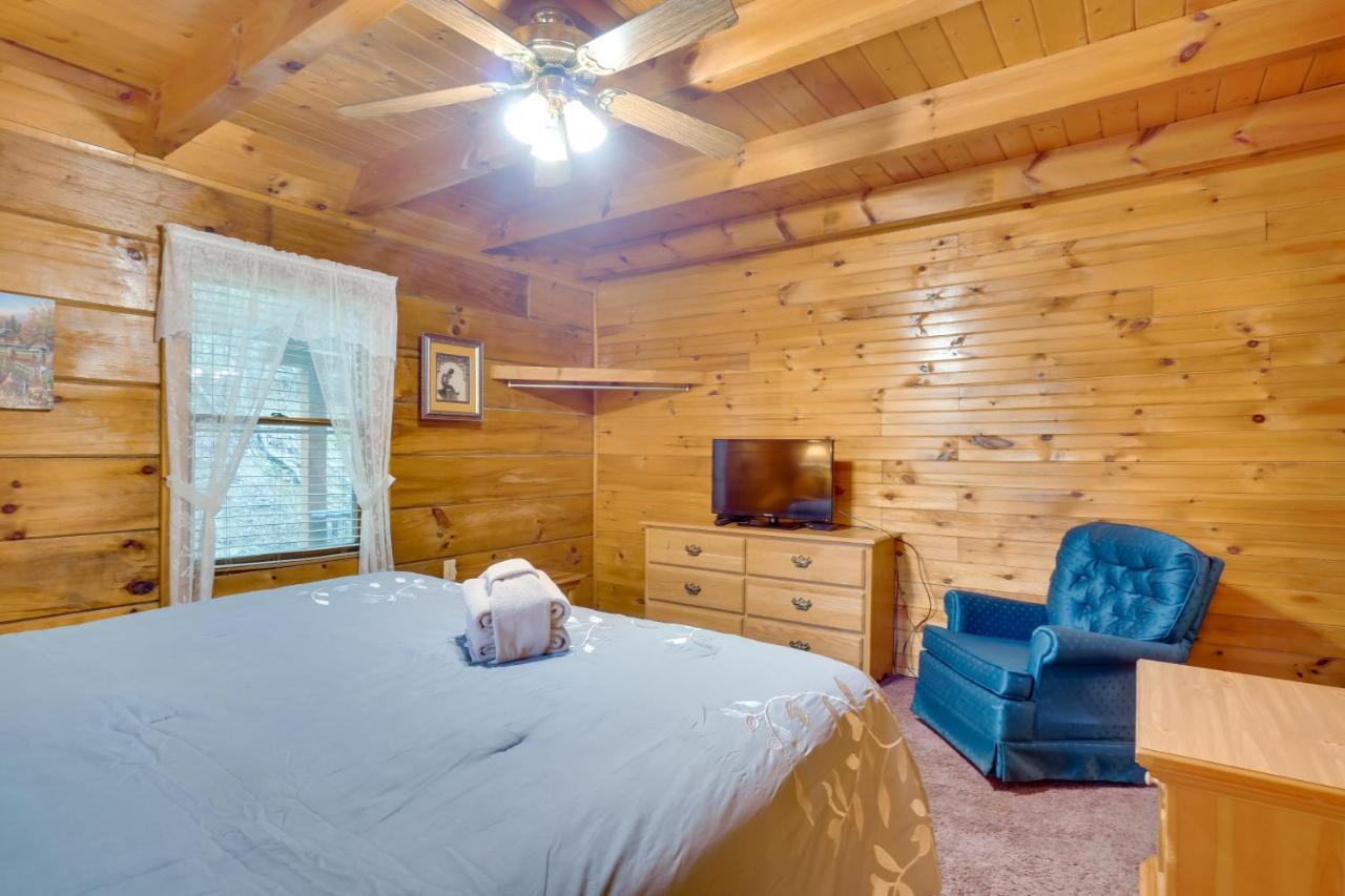 Cabin With Hot Tub About 6 Mi To Downtown Gatlinburg! Extérieur photo