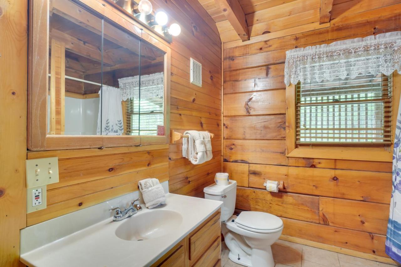 Cabin With Hot Tub About 6 Mi To Downtown Gatlinburg! Extérieur photo